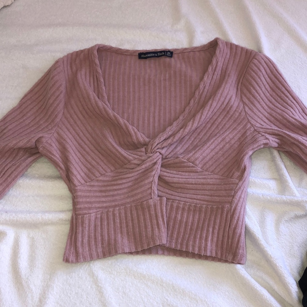 Abercrombie twist front ribbed sweater with cutout - Picture 1 of 3